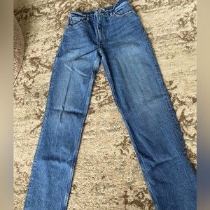 Abercrombie 90s Straight Ultra High-Rise